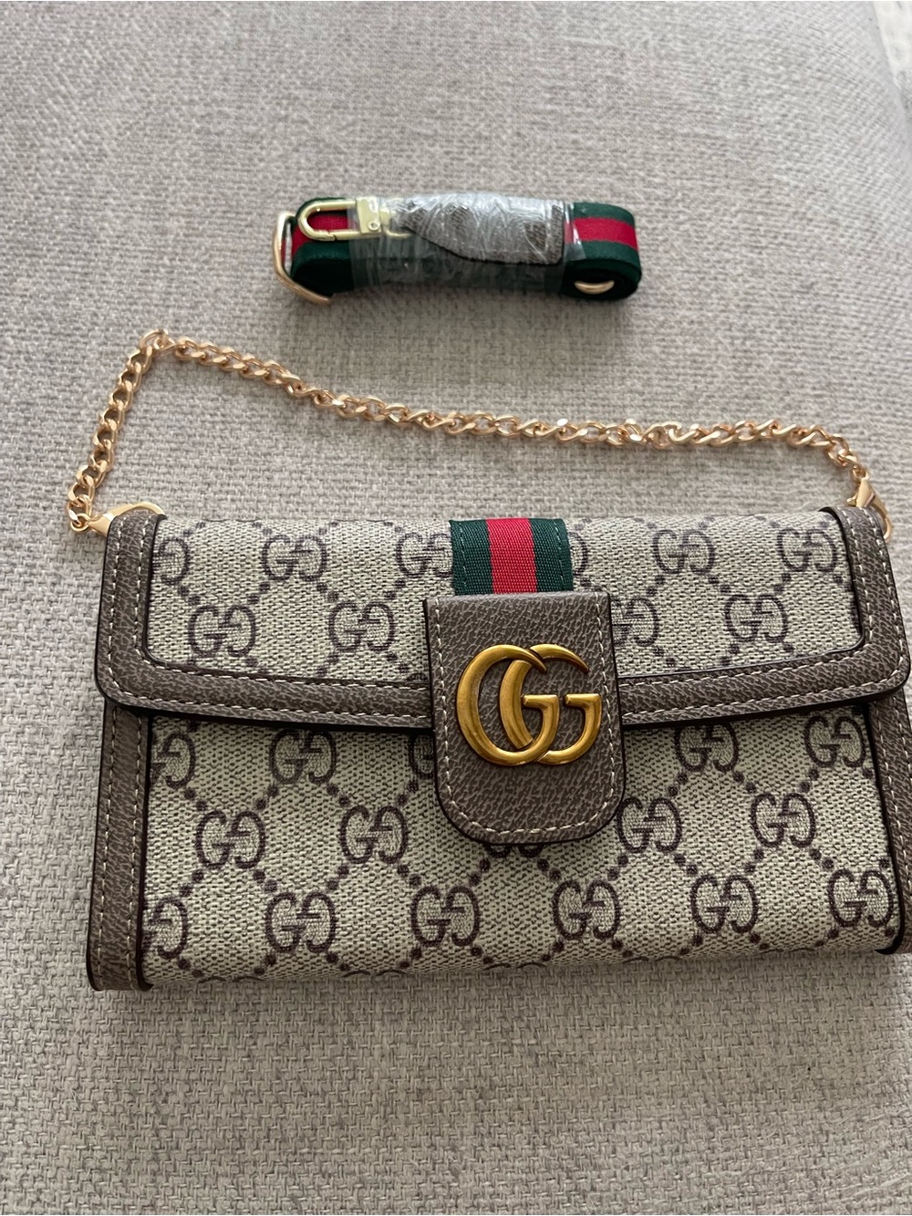 iPhone Pro GG Supreme Crossbody Wallet with Green-Red Web and Gold Hardware